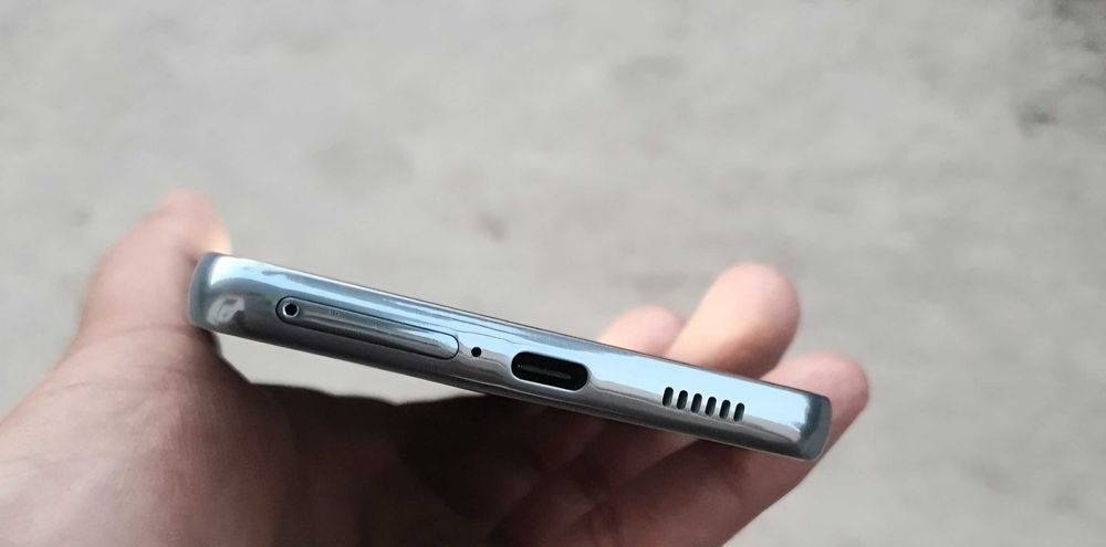 Samsung a53               .