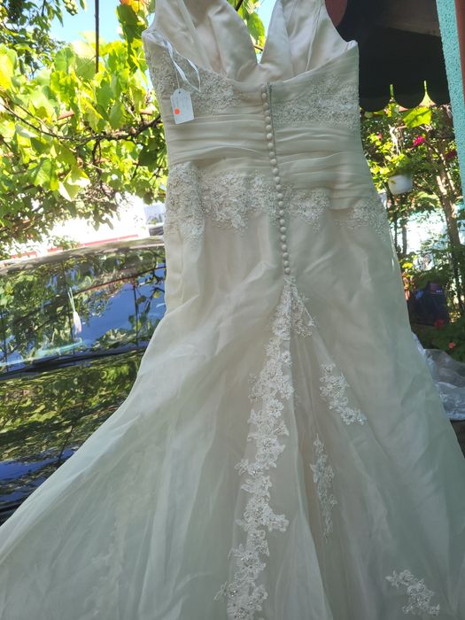 Vand rochie de mireasa marimea 40
