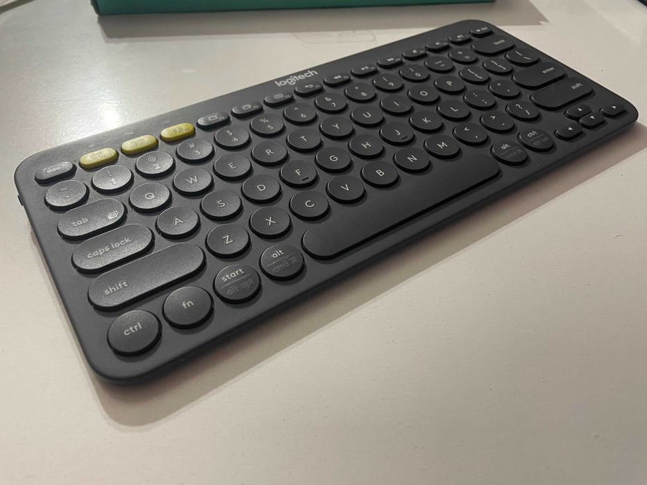 Bluetooth безжична клавиатура LOGITECH K380
