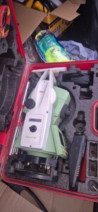 Тахеометр Leica TS06 plus