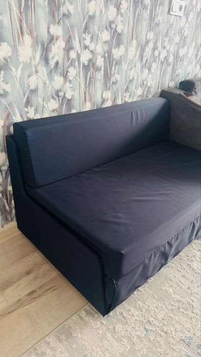 Безкаркасный диван