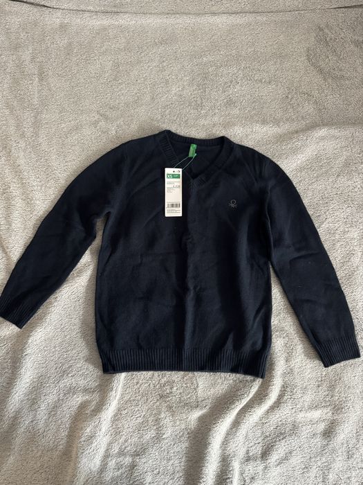 Тъмносин пуловер Benetton