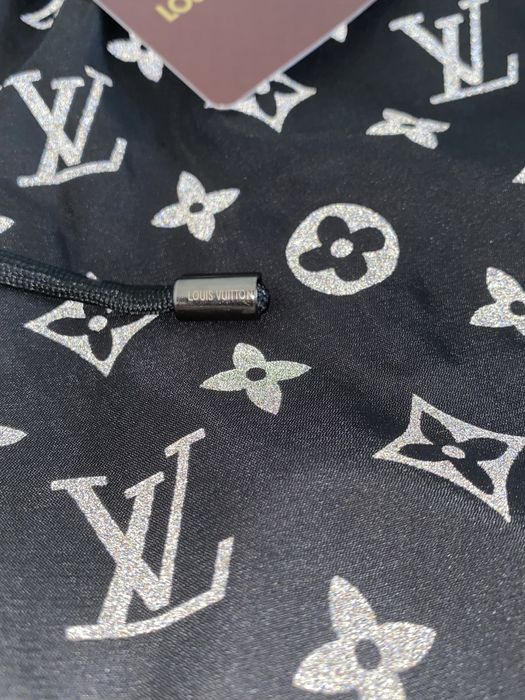 Sort de Baie Louis Vuitton