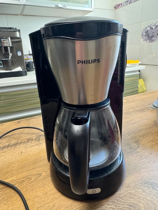 Cafetieră Philips cu filtru – capacitate 15 cești