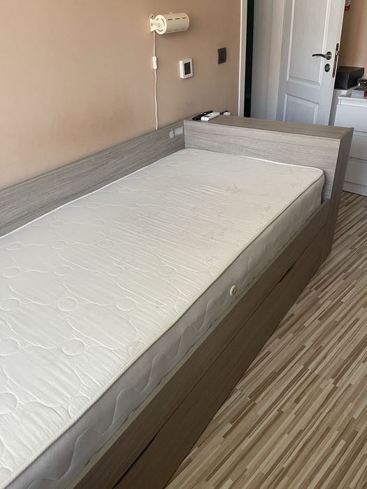 Легло на две нива