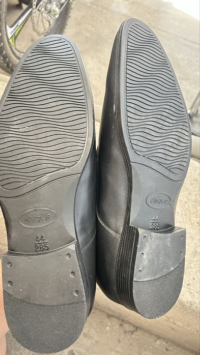 Продаю кожаные туфли 44 размера