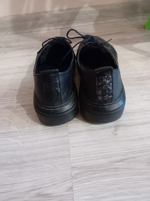 Дамски обувки естествена кожа