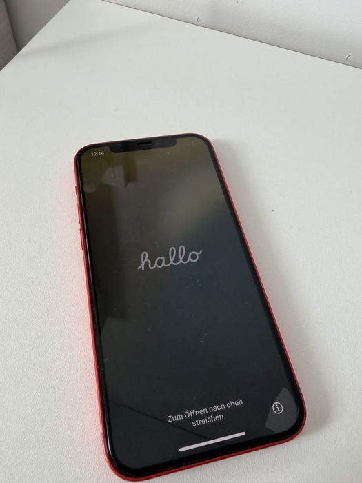 Продам Айфон 12