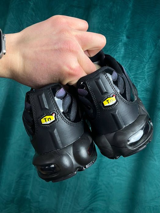 Nike Tn roz-negru marimea 46