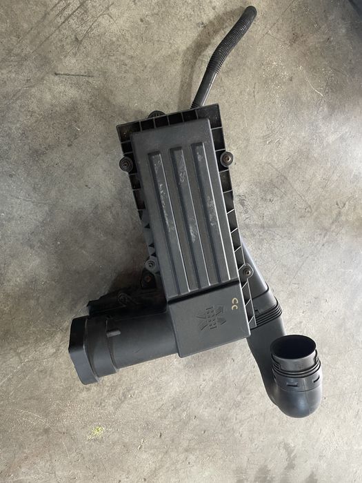 Carcasa filtru aer Golf 5 6 Passat b6 b7 CC 1.6 1.8 2.0 euro 5