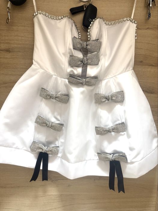 Рокля Bella Barnett