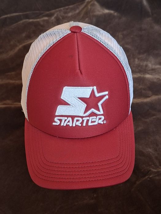 Шапка с козирка Starter