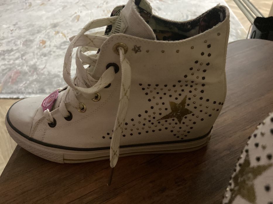 Продам кеды на платформе