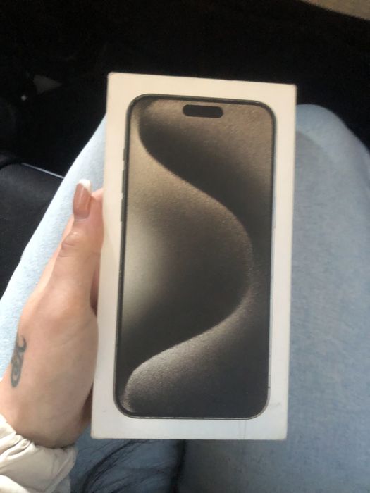 Продам айфон 15 про макс