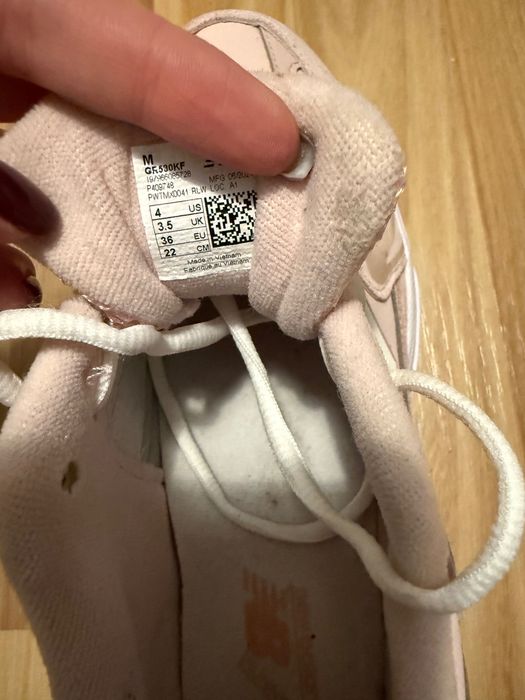 Маратонки new balance