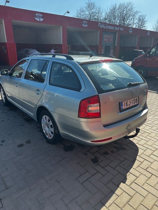 Vând Skoda Octavia
