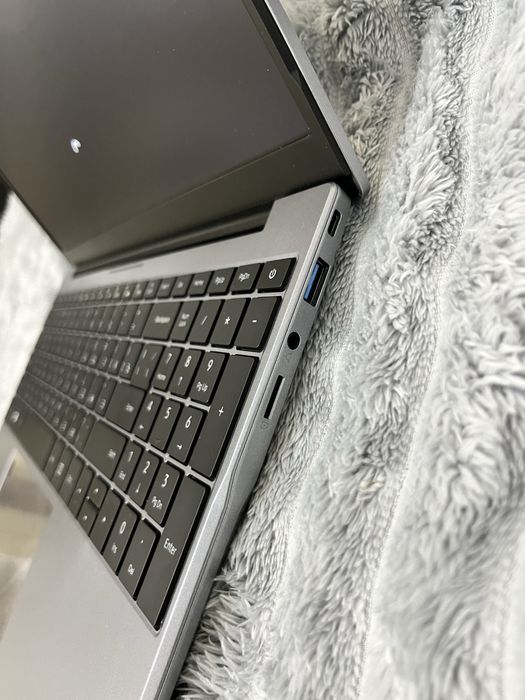 Ноутбук Castom E157D 15.6" / 16 Гб / SSD 1000 Гб / Win 11