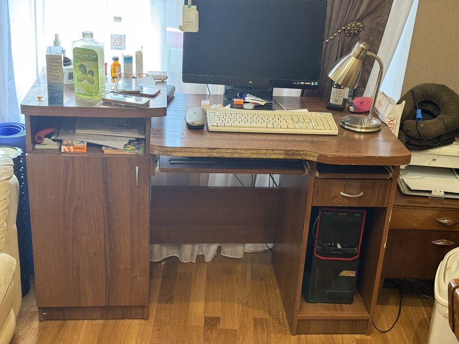 Компьютерный стол