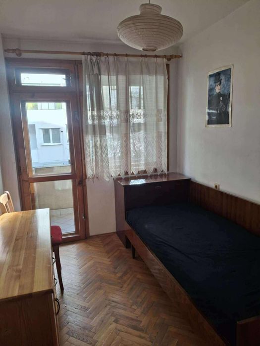 Четиристаен апартамент, под наем, Окръжна болница