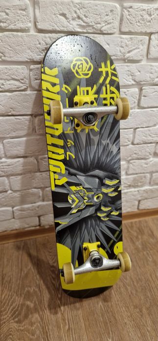 Продам скейтборд