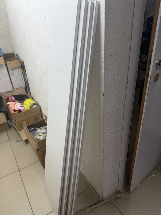 Продам полки с кромкой белые