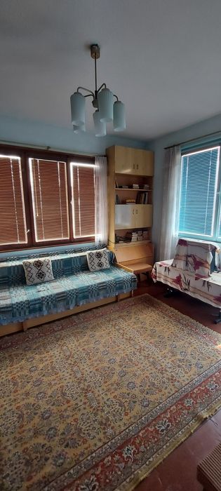 Продавам етаж от къща село Давидково