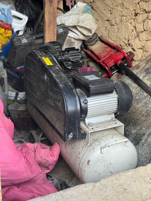 Компрестор сатылады