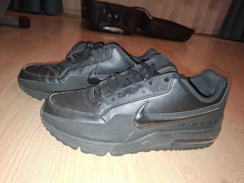 Маратонки NIKE AIRMAX N42.5
