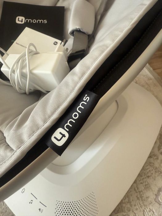 Шезлонг 4moms новый