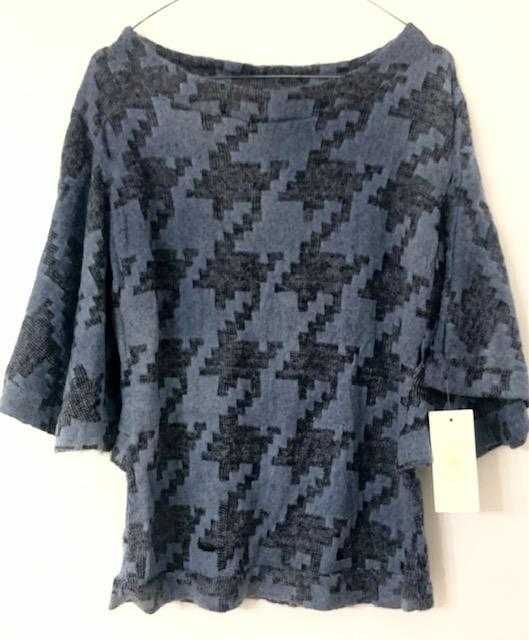 Bluza toamna/ iarna cu maneca larga (clos)
