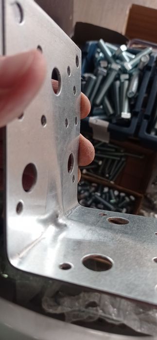 Крепёжный угол усиленный