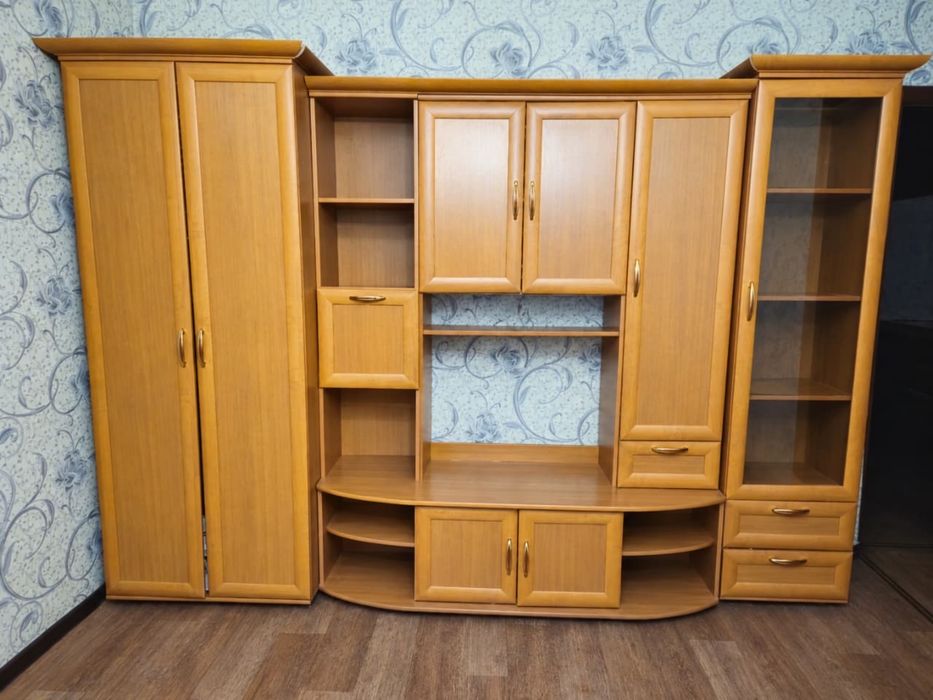 ШКАФ, 35 000 тг, торг уместен