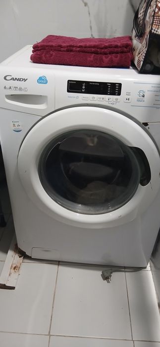 Продам бу машинку автомат