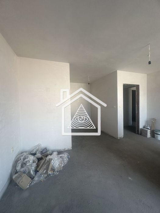 Продава се Тристаен апартамент в Пловдив, Мараша - 85 кв.м за 2283 €/кв.м - Снимка #1