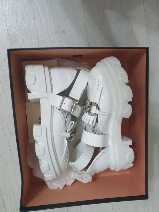 Sandale Musette Dama Kalista 883 alb marimea 36