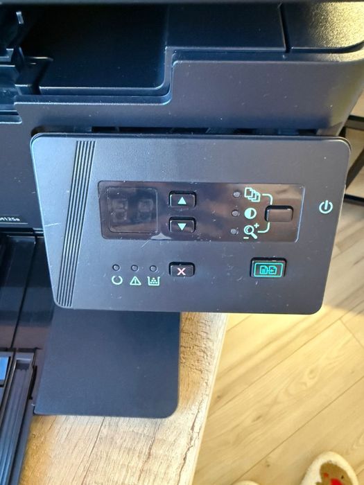 Продается Принтер (МФУ) hp