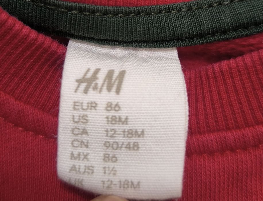Детски червен коледен суичър с капачета на H&M 12-18 m