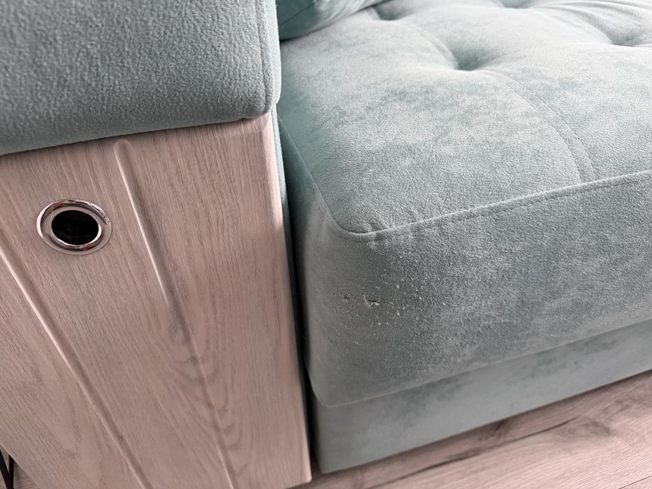 Продам Большой диван б.у