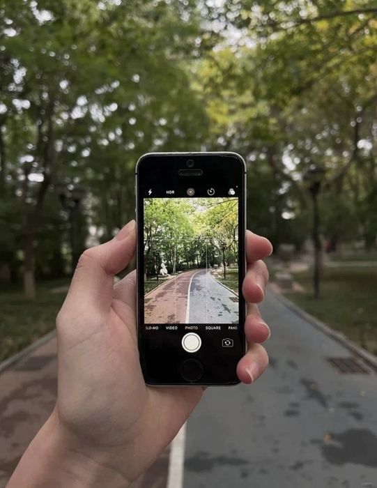 iPhone se продам