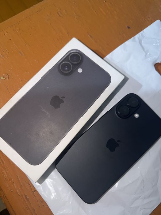 Продам айфон 16 на 128 гб