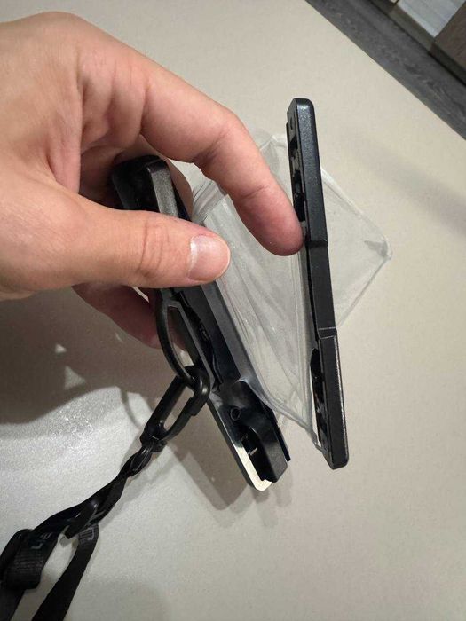 Водоустойчив калъф за телефон Spigen A601