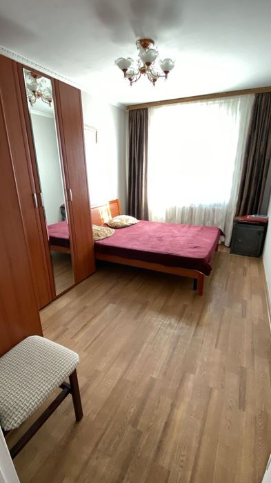 Срочно Продаю квартиру 4-комн