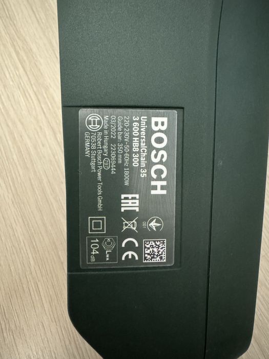 Продам электрическая пила Bosch