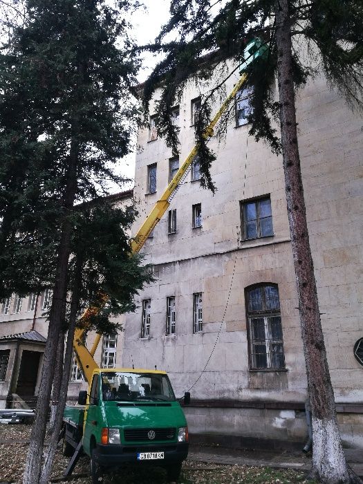 Автовишка под наем!Рязане и кастрене на опасни  дървета с вишка.