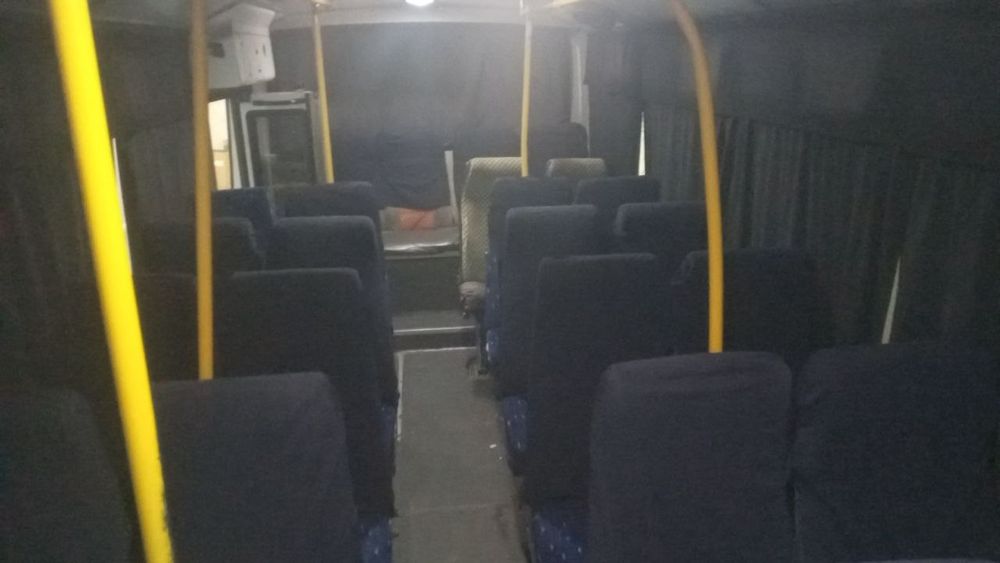 Isuzu avtobus 2012. 26 talik
