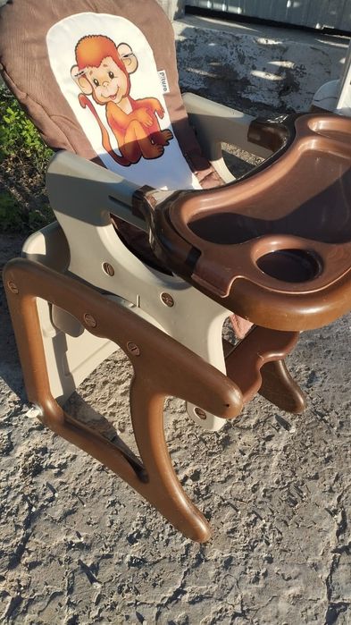 Стульчик для кормления