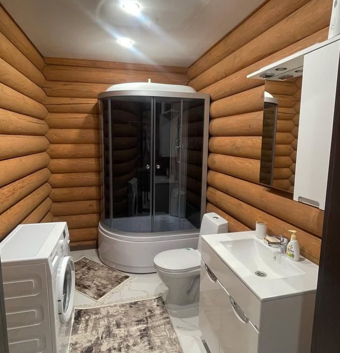 Коттедж в основном бору