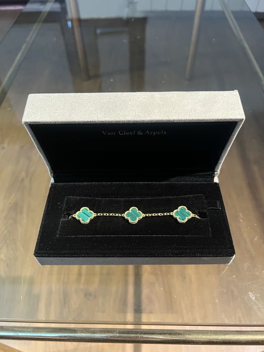 Van Cleef bracelet/ гривни 18 карата