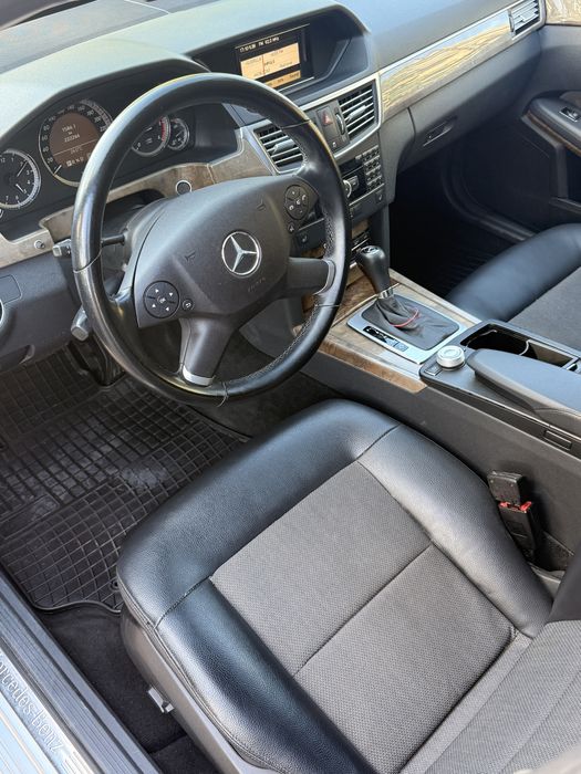 MERCEDES-BENZ E-Class 2010 — imagine 5