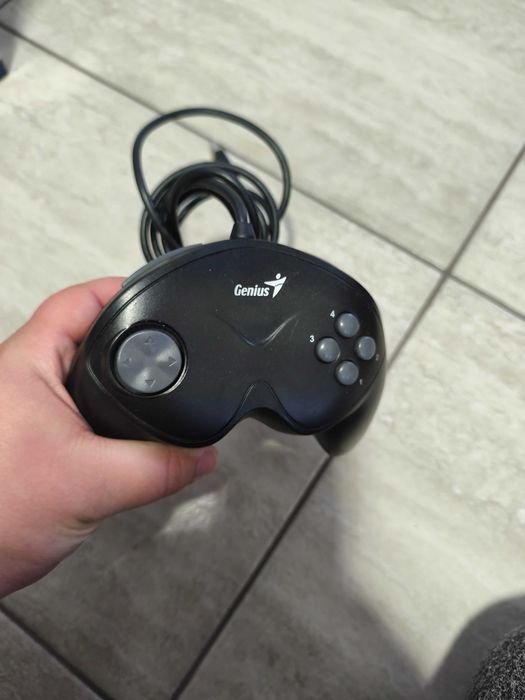 Maneta PC/Gamepad Genius/Controller/doar in Cluj, 25 lei